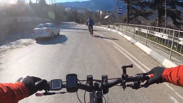 Крым - на электробайках по - Ялте!!! Набережная-Боткинская тропа-Набережная, март 2021 смотреть онлайн