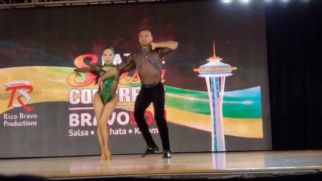 Javier and Kiki Bachata @ Seattle Salsa Congress 2019-11-30 смотреть онлайн