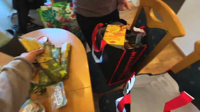 Продукты на семью из четырёх человек! 180€ на 3-4 недели!Ганновер смотреть онлайн