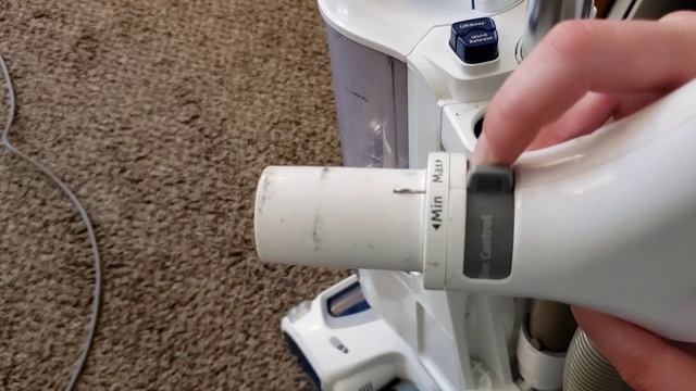 Shark Rotator Lift-Away (NV500) Vacuum Review - Intellitech Studios смотреть онлайн