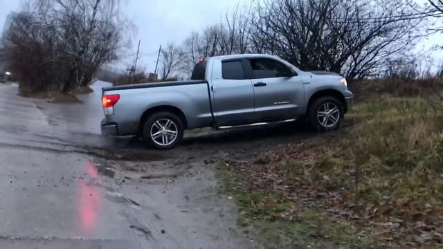 Toyota Tundra 5.7 v8??? смотреть онлайн