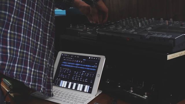 ambient granular on iPad смотреть онлайн