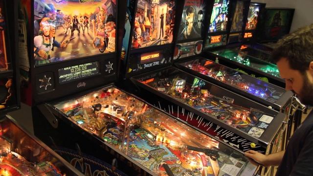 Bally Cactus Canyon (Continued) Pinball Review смотреть онлайн