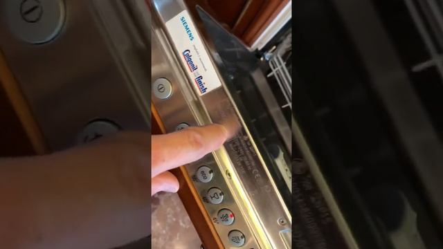 Ремонт посудомойки Бош Сименс. Посудомойка, где ее собирали! смотреть онлайн