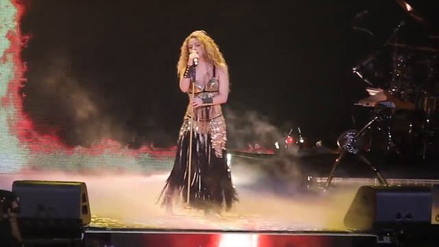 Shakira Belly Dancing смотреть онлайн