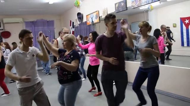 Открытый урок по бачате в школе Cuba Dance смотреть онлайн