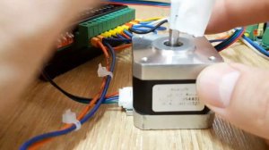 Шаговый двигатель 17HS4401