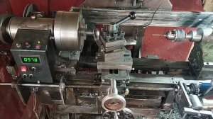 Токарный станок своими руками, поперечная и продольная автоподача. Homemade lathe metal