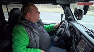 Jeep Wrangler Sahara. Заплати дань традициям и останься без штанов.