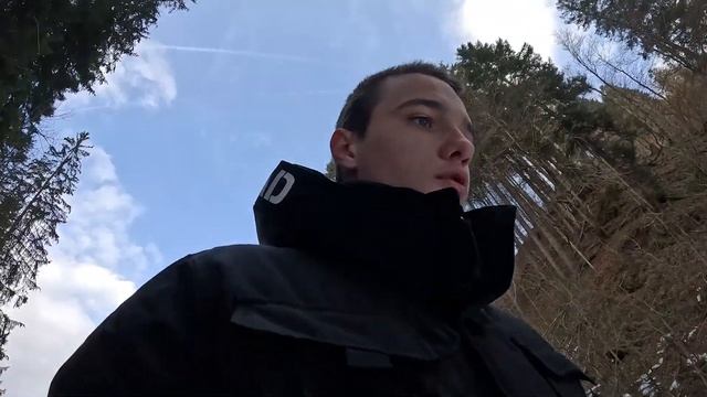 как я работаю в McDonald’s | пошел ОДИН в дикий ЛЕС | мои 24 часа | гуляю по горам