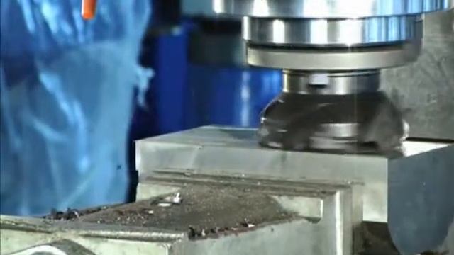 KNUTH Industry Вертикальный фрезерный станок VFM 4 смотреть онлайн