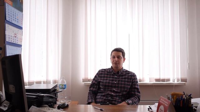 ЖИТЕЛИ ГОВОРЯТ #советскоедетство ПЬЯНАЯ БАБУШКА КИДАЕТСЯ НОЖАМИ В ДЕТЕЙ (Родионова 165к2)