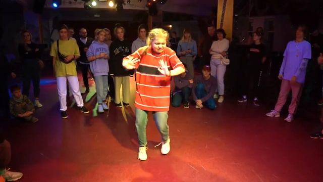 ART BATTLE 2020 | hip hop PRO 1x1 | Bayrak - Nadiza - Anastey смотреть онлайн