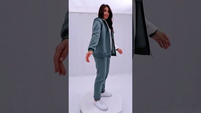 Женский костюм с брюками Модерн смотреть онлайн