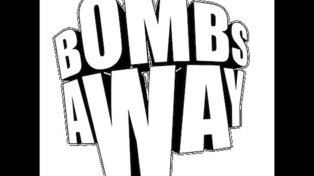 Stewie Griffin vs Bombs Away (Mobin Master - Ponto G) смотреть онлайн