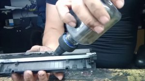 Как  заправить картридж hp  CE 285A (85A)  ?