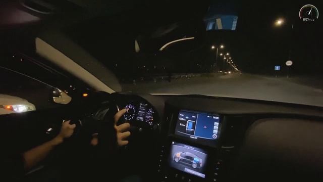 364HP Infiniti Q50S Hybrid AWD vs 333HP Infiniti Q50 3.7 RWD смотреть онлайн