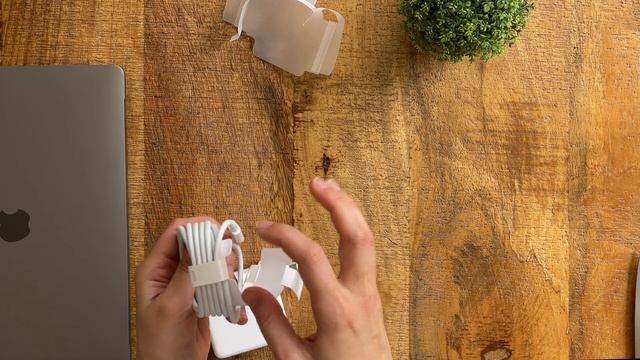 Apple M1 MacBook Pro 13: Unboxing and Impressions смотреть онлайн