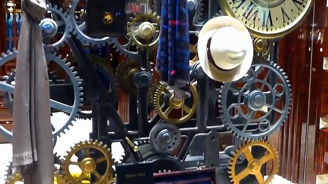 Меняю тонкий потолочный плинтус на широкий. смотреть онлайн