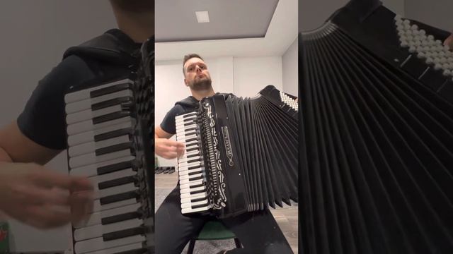 Bugari Armando 120bas 4-glas смотреть онлайн
