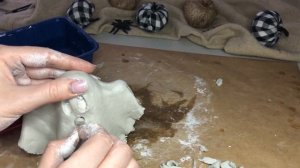 ПОДСВЕЧНИКИ ИЗ САМОЗАТВЕРДЕВАЮЩЕЙ ГЛИНЫ СВОИМИ РУКАМИ ?| Air dry clay Halloween decor DIY