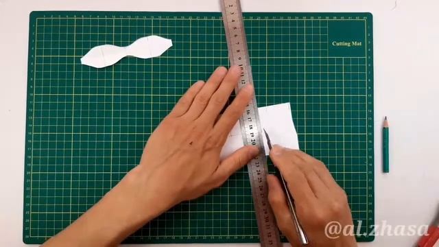 Заколка из фоамирана. Подробный урок. Hairpin from FOAMIRAN. смотреть онлайн