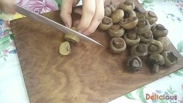 Пикантный салат с курицей 