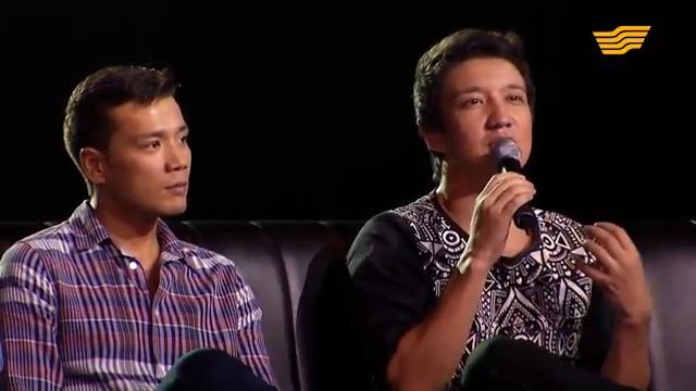 Парень не смог удержать слез и заплакал прямо на сцене!!! Душевная песня!!! смотреть онлайн