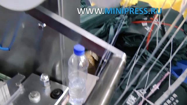 Self-adhesive label sticker machine for cardboard boxes Pharma-manager.com смотреть онлайн