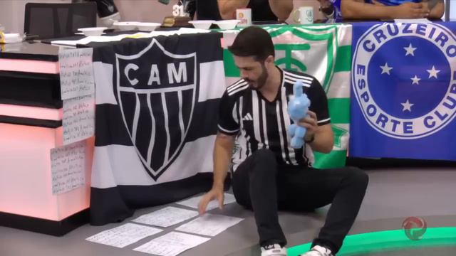 Atlético ou Cruzeiro, quem é o favorito ao título do Mineiro? смотреть онлайн
