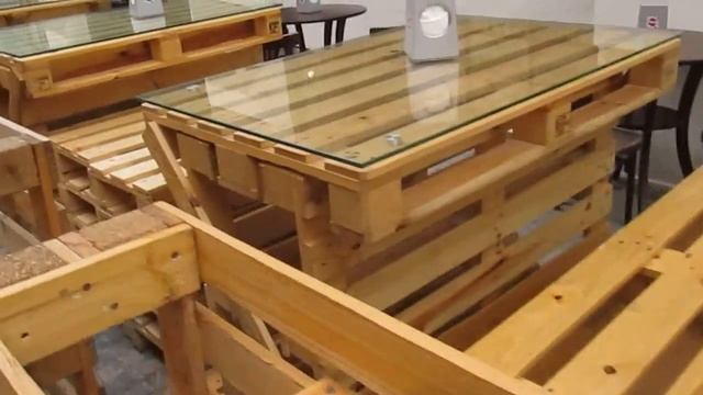 Как сделать Дизайн летнего кафе из поддонов. смотреть онлайн