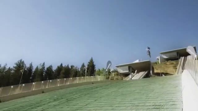 Полет на мотоцикле