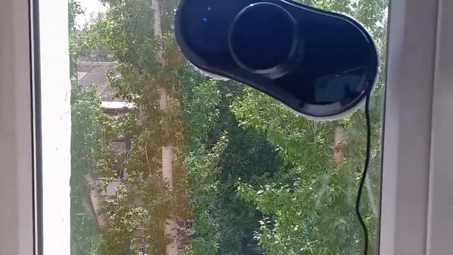 Отзыв на мойщик окон робот Redmond RV-RW001S спустя 2 года использования. Плюсы и минусы смотреть онлайн