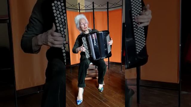 Лариса Михальцова. М.Товпеко регтайм-імпровізація на тему пісні С.Климовського "Їхав козак за Дунай смотреть онлайн