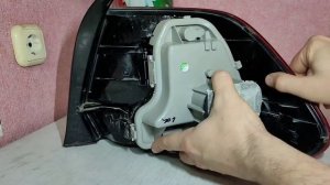 Разборка заднего фонаря Polo Sedan