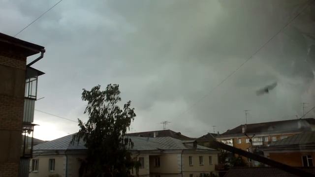 Разряд молнии и гром 13 июня 2014 Челябинская обл г.Сатка (lightning discharge) смотреть онлайн