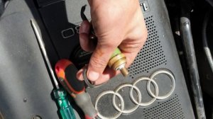 Замена датчика температуры и вентилятора на Ауди А4 1.8Т B6