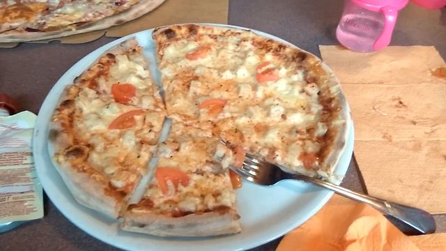 ВЛОГ. Финляндия. Котка. Прогулка в парке. Пиццерия. смотреть онлайн