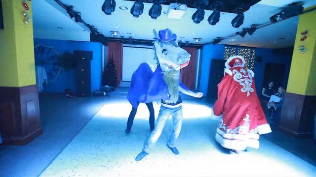 Новогодняя вечеринка в стиле 90-х. Группа компаний "Экскурс" смотреть онлайн
