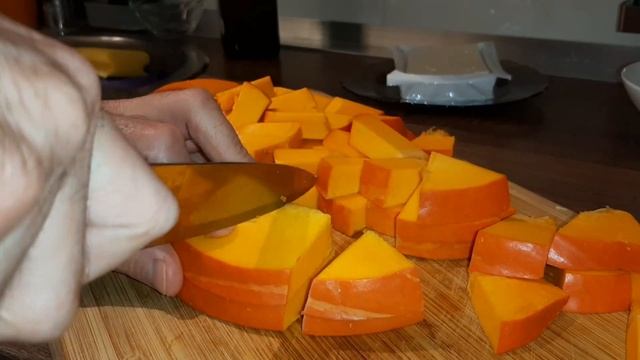 НЕВЕРОЯТНО ВКУСНАЯ ЗАПЕЧЁННАЯ ТЫКВА В ДУХОВКЕ / ТЫКВА С СЫРОМ ФЕТА смотреть онлайн