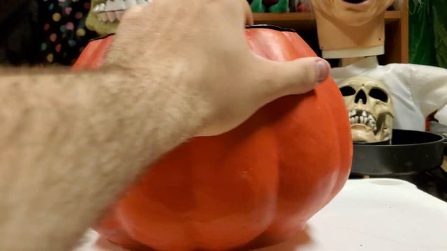 Gemmy Prototype Pumpkin Candy Bowl смотреть онлайн