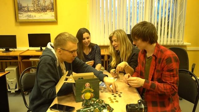 Распаковка большой коробки монет пятёрочки. Акция: "Магазин сокровищ" смотреть онлайн