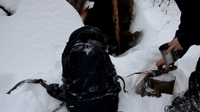 ЗЕМЛЯНКА В ЛЕСУ. ЗАМЕЛО СНЕГОМ. ЛЕСНОЕ УКРЫТИЕ смотреть онлайн