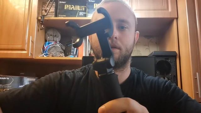 Монопод-трипод Xiaomi Mi Selfie Stick Tripod сравнение с Монопод для селфи Huawei AF15 Black