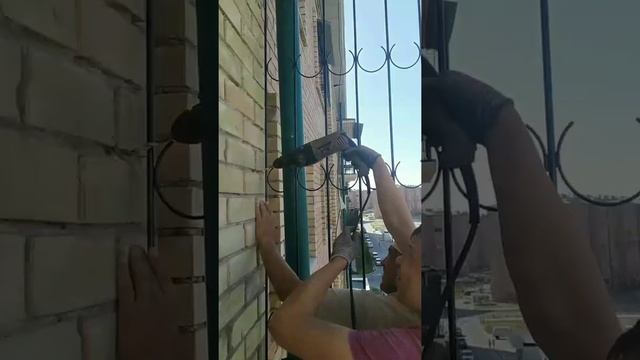 Веселые сварщики. Ташкент решетки.