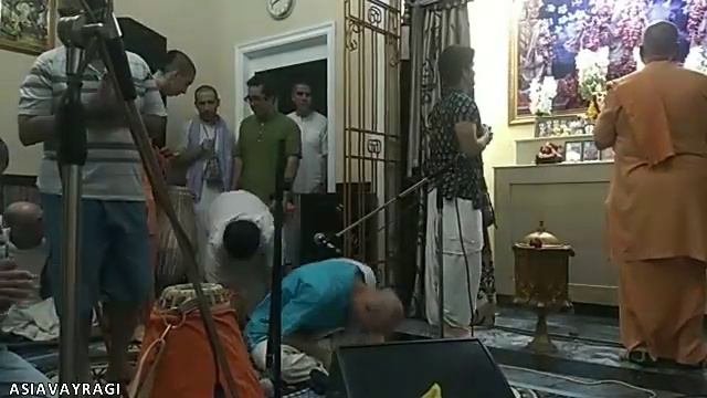 Бхакти Бринга Говинда Свами — встреча Махараджа и киртан в Ташкенте, 4 июля 2019 г. (live) смотреть онлайн