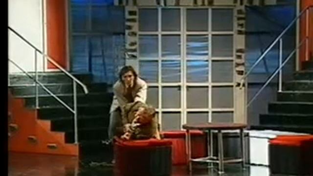 А. Портес «Дом, где все кувырком» (2004) смотреть онлайн