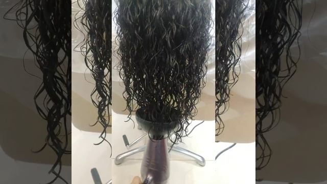 Химическая завивка на длинных черных волосах смотреть онлайн