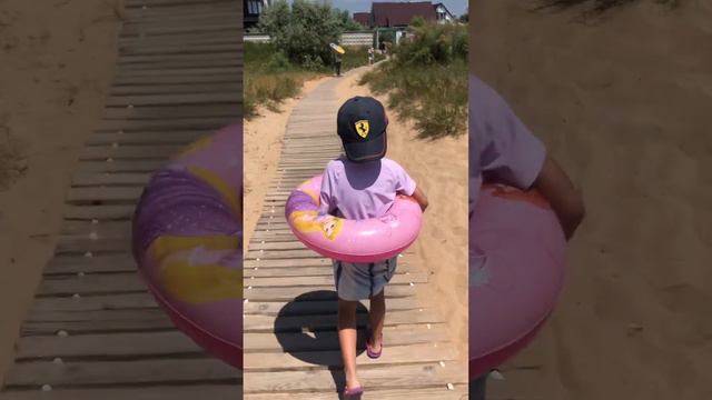 Доченька с моря идет смотреть онлайн