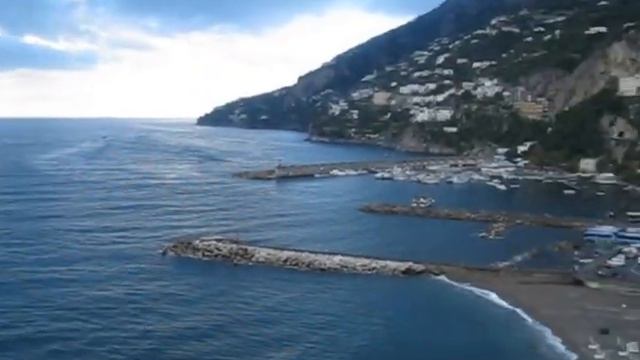 Panoramic view of Amalfi and the Mediterranean смотреть онлайн